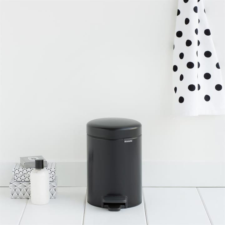 New Icon 脚踏式桶 3 liter, matte 黑色 Brabantia