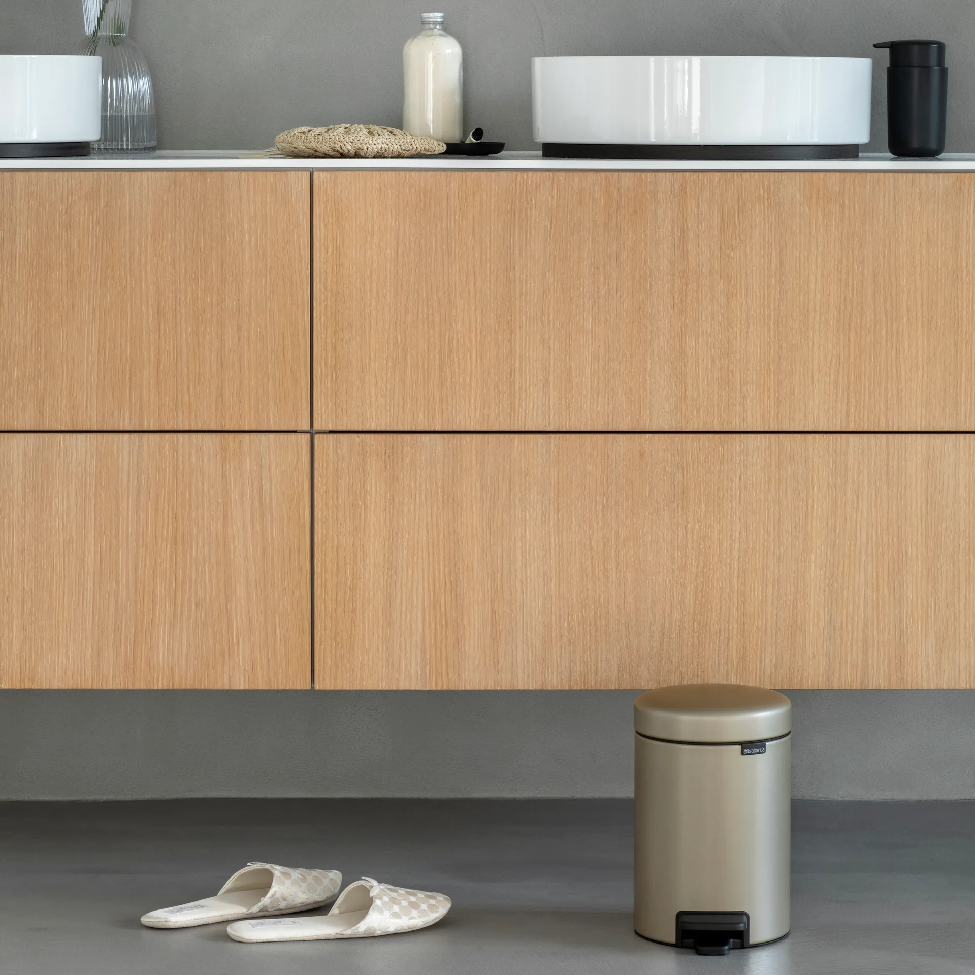 New Icon 新经典脚踏垃圾桶3升, Metallic Gold Brabantia