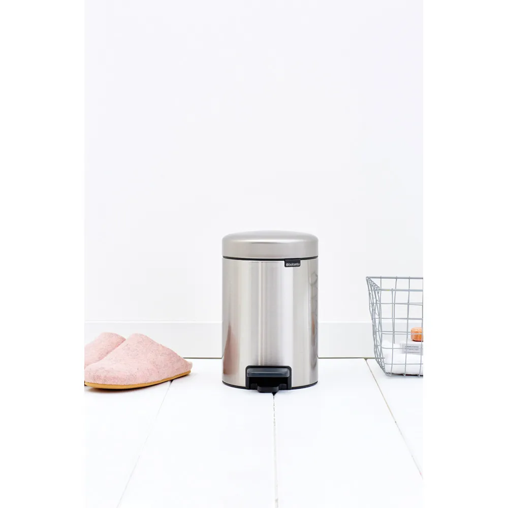 New Icon 新经典脚踏垃圾桶3升, 哑光防指纹钢 Brabantia