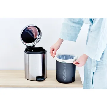 New Icon 新经典脚踏垃圾桶5升 - 哑光防指纹钢 - Brabantia