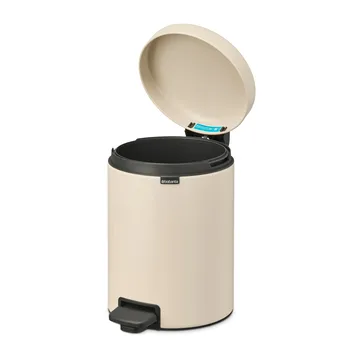 New Icon 新经典脚踏垃圾桶5升 - 柔米色 - Brabantia