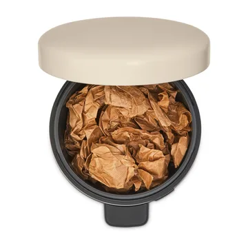 New Icon 新经典脚踏垃圾桶5升 - 柔米色 - Brabantia
