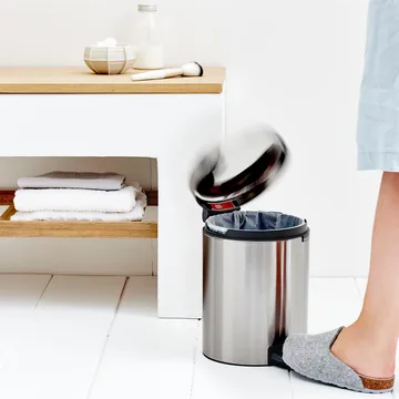New Icon 新经典脚踏垃圾桶5升 - 哑光钢 - Brabantia