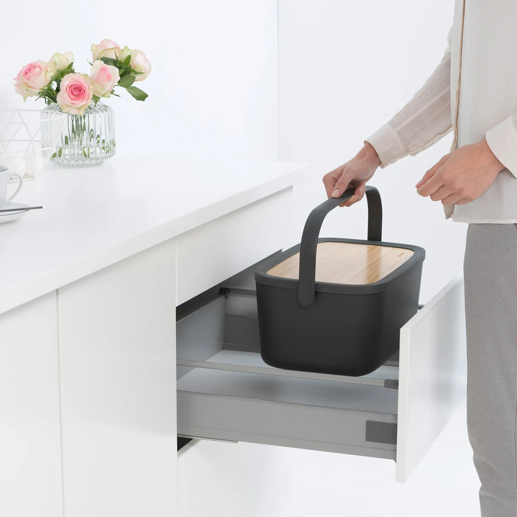 Nic bread box, dark 灰色 Brabantia