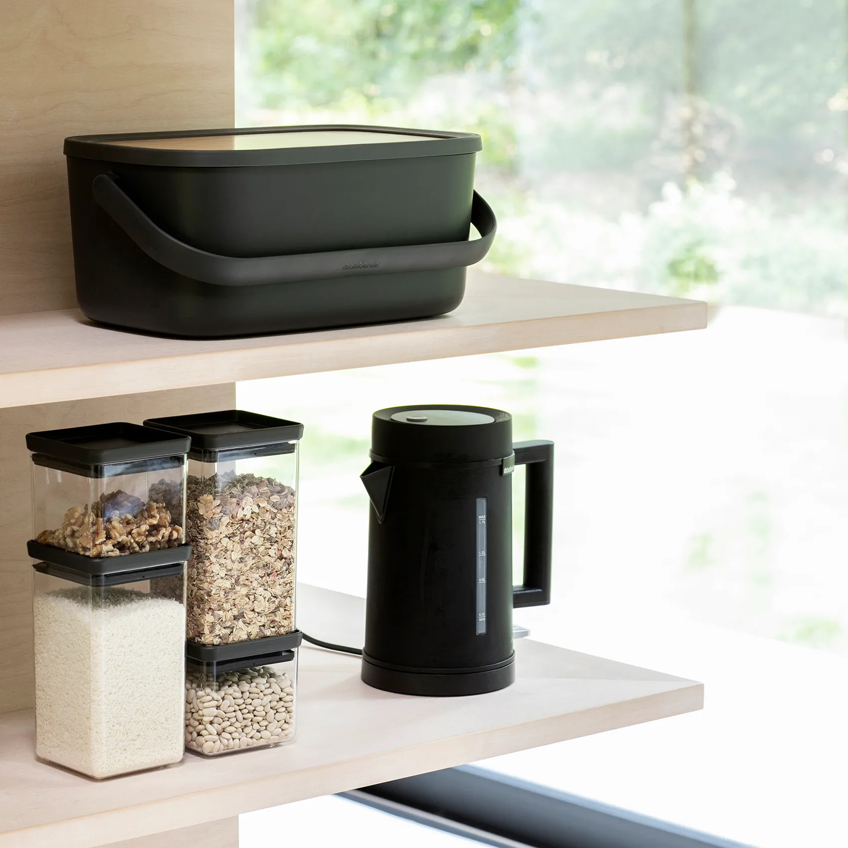 Nic bread box, dark 灰色 Brabantia