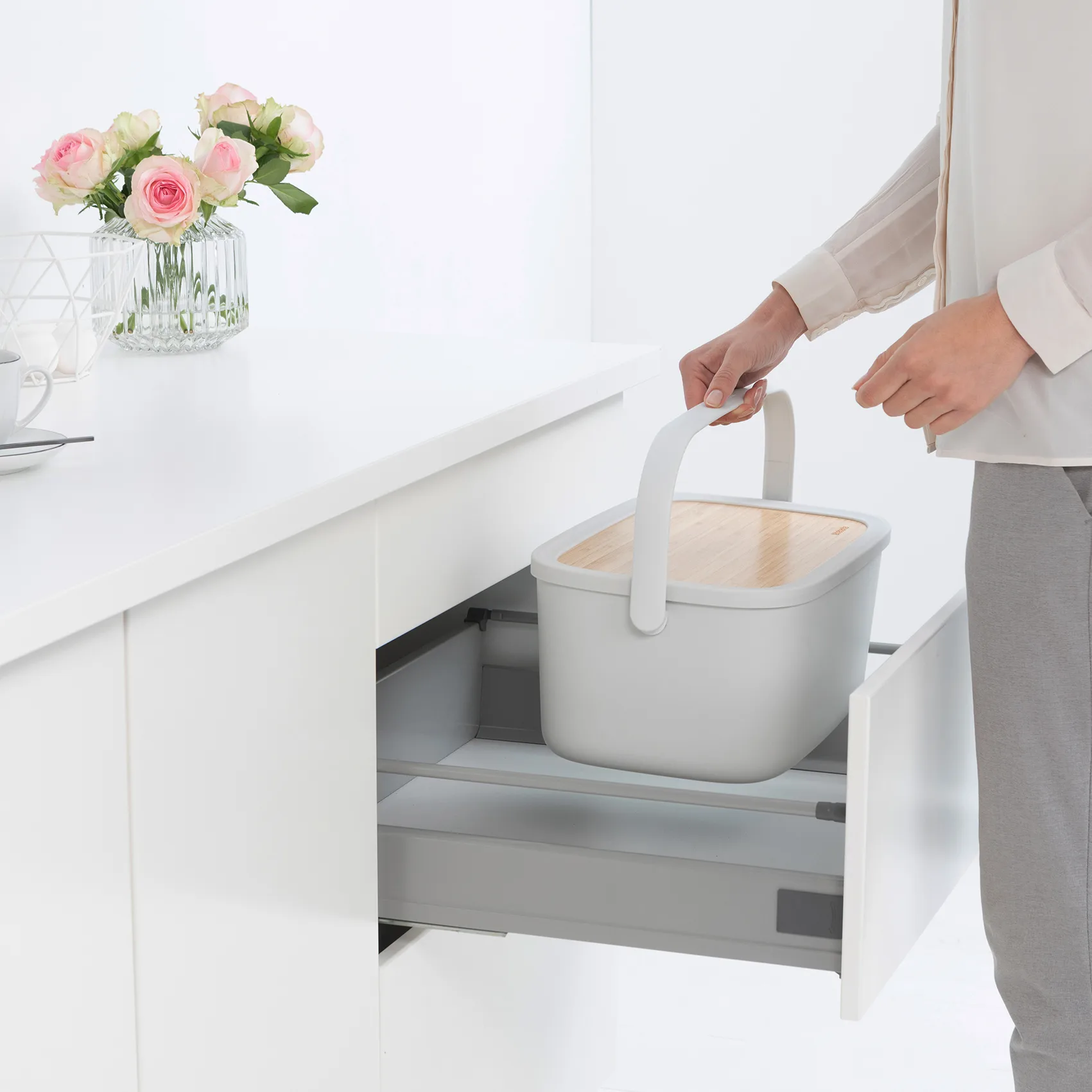 Nic bread box, light 灰色 Brabantia