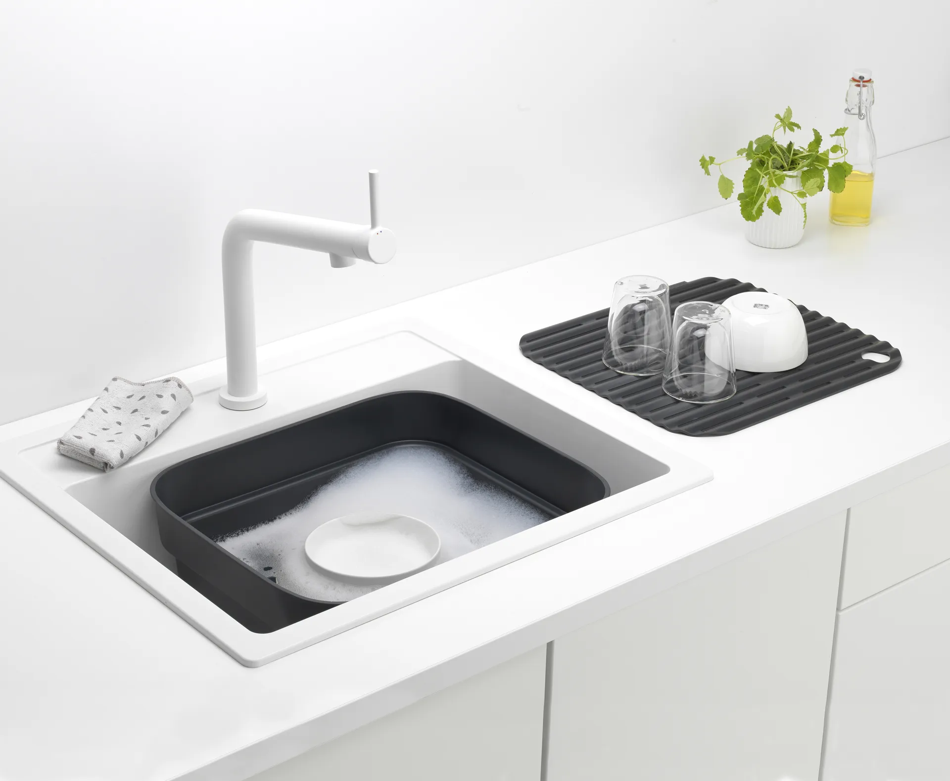 Sinkside 带沥水盘洗碗槽34x37cm, 深灰色 Brabantia