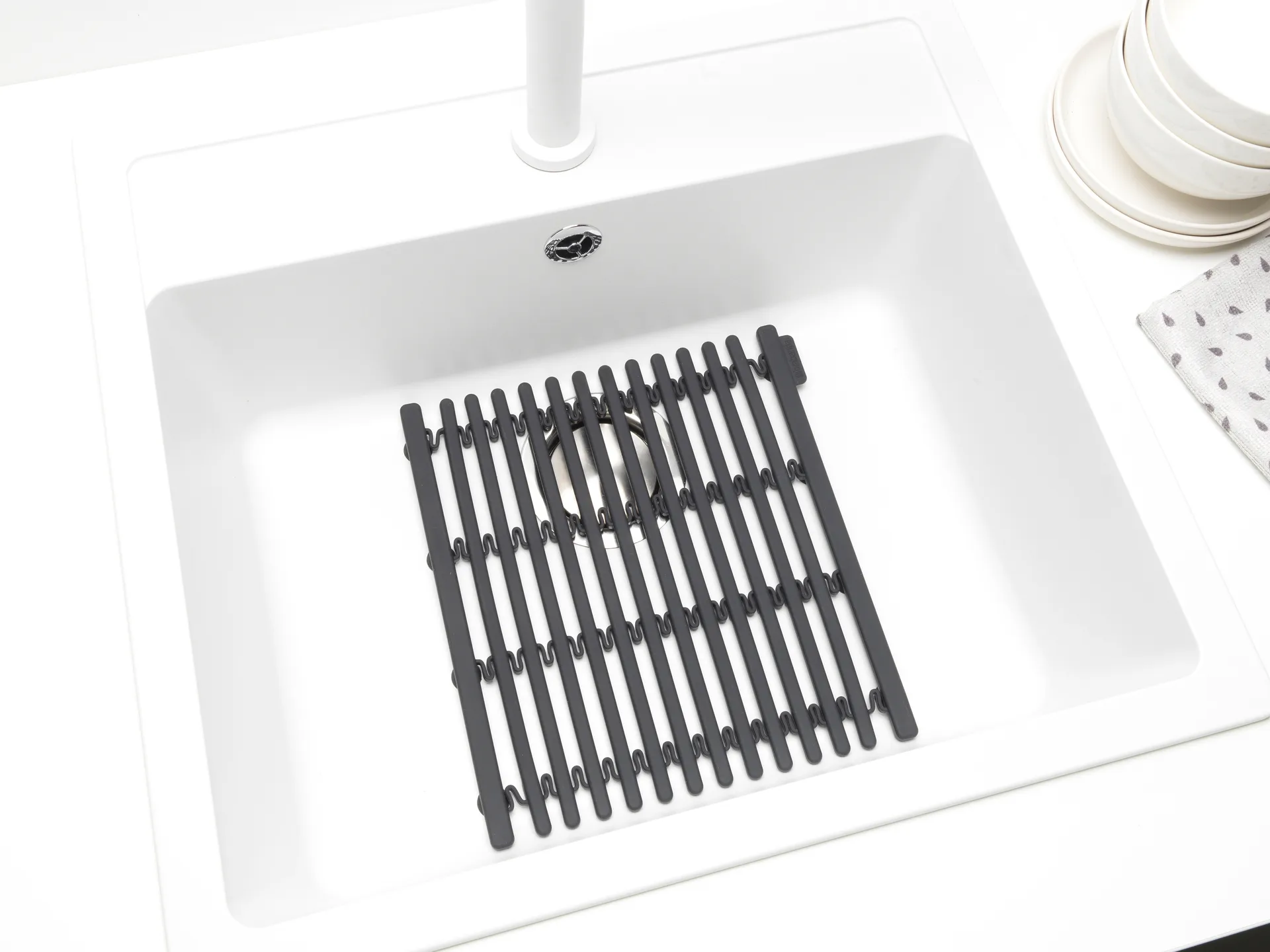 Sinkside dish rack 30x30 cm, Dark 灰色 Brabantia