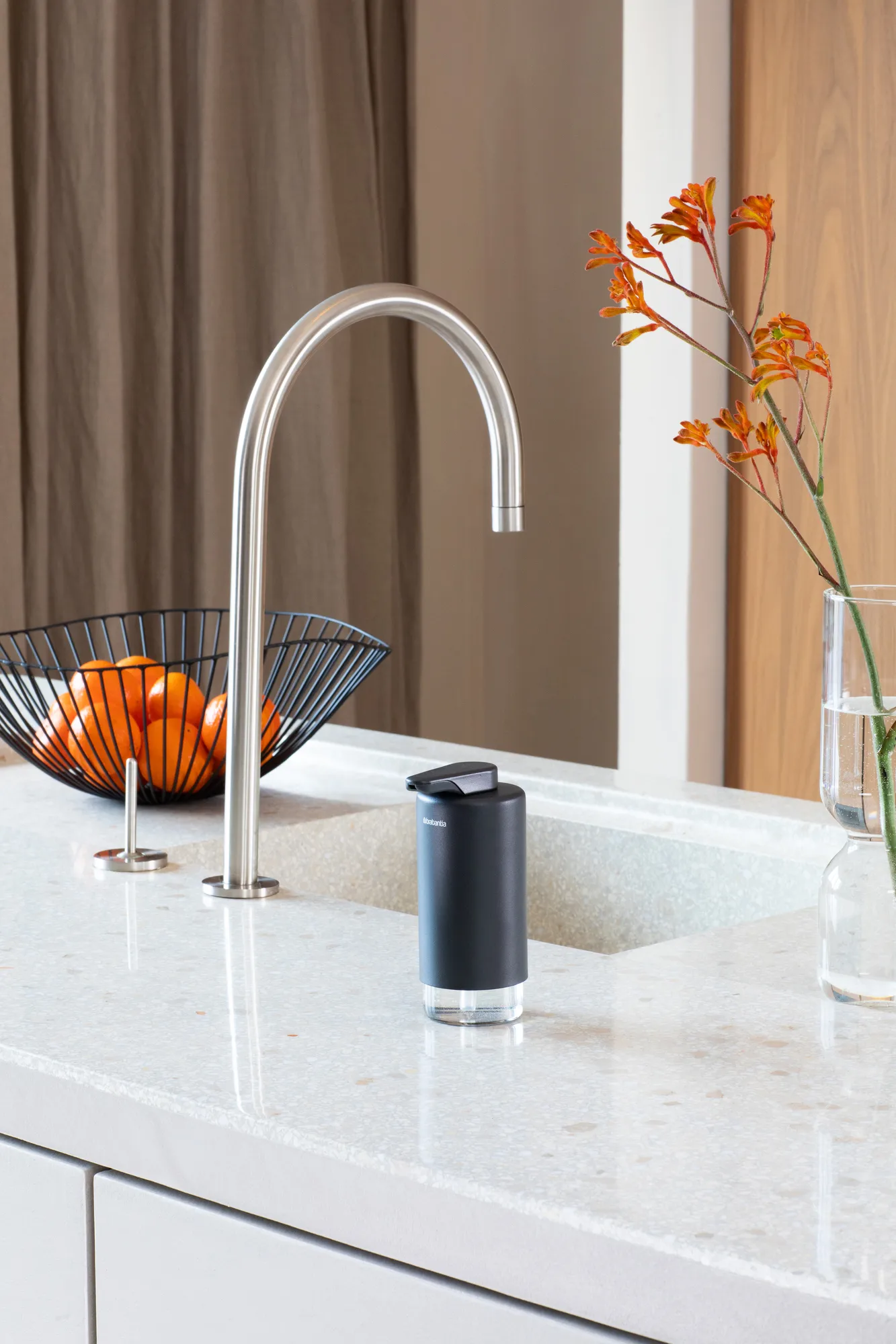 SinkStyle 皂瓶, 矿物无限灰色 Brabantia