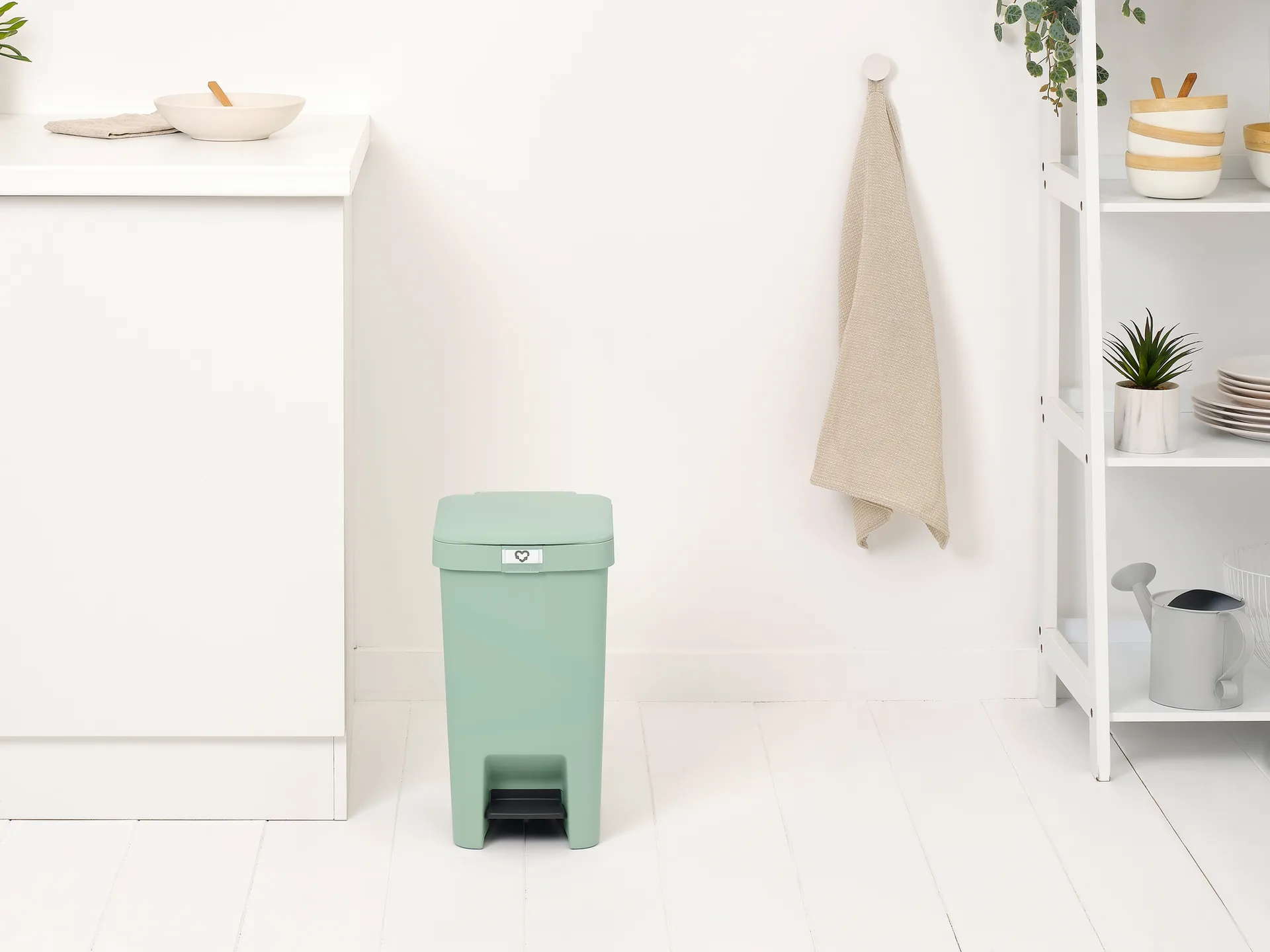 StepUp 脚踏式桶 16 L, Jade green Brabantia