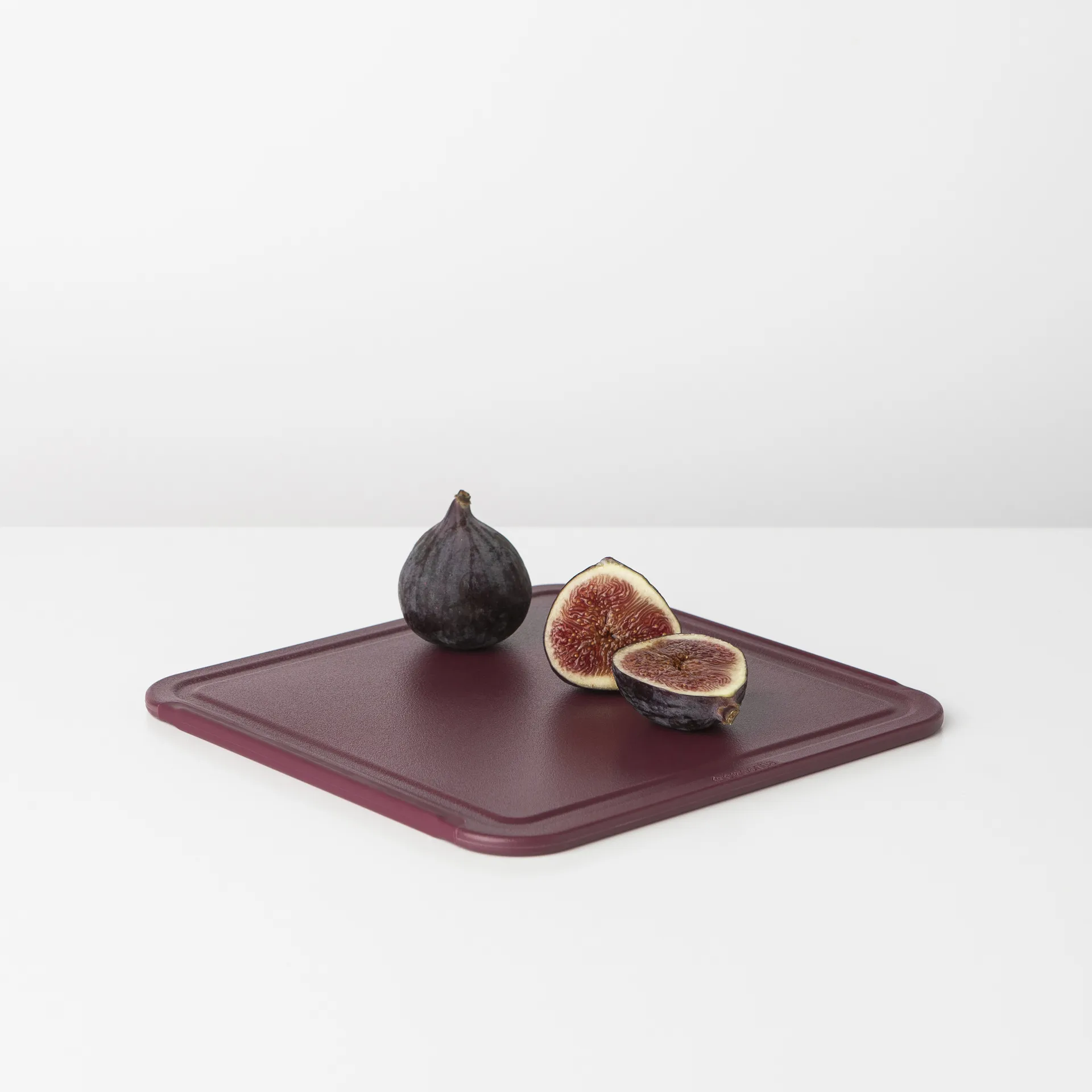 TASTY+ 中号切菜板25x25cm, 茄紫色_红色 Brabantia