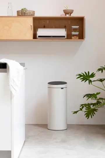 Touch Bin 30升垃圾桶 - 柔米色 - Brabantia