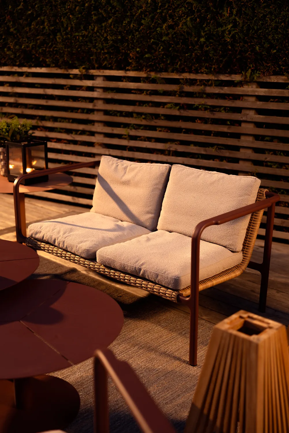 Motty sofa, Zin 红色-teddy 米色, 2-seater Brafab