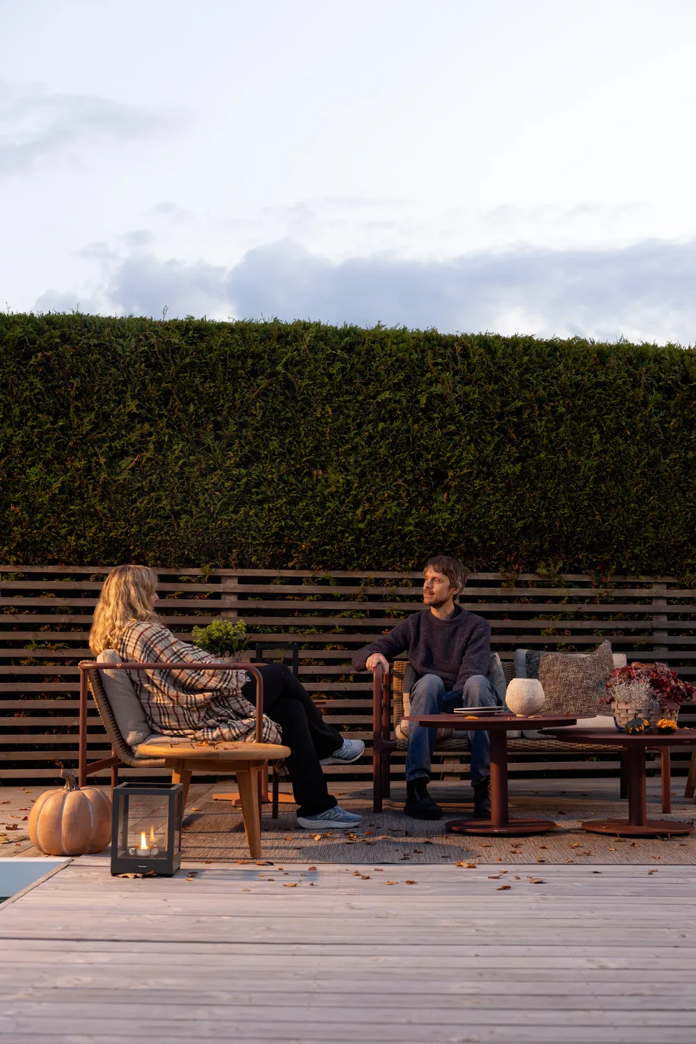 Motty 扶手椅, Zin 红色-teddy 米色 Brafab