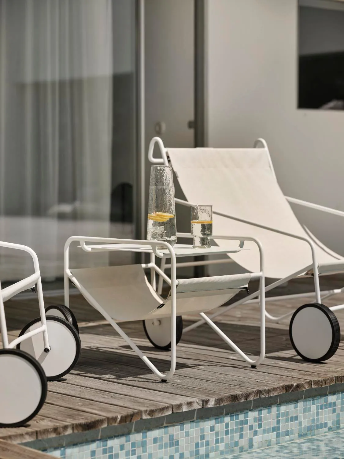 Poul 桌子 小边桌, 白色-米白色, 72x44 cm Brafab