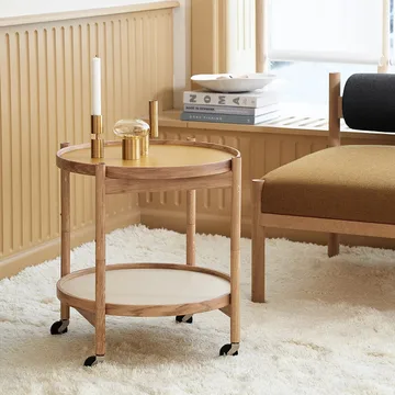 Bølling Tray Table 50型 - 陶土色_黑色漆面橡木底座 - Brdr. Krüger