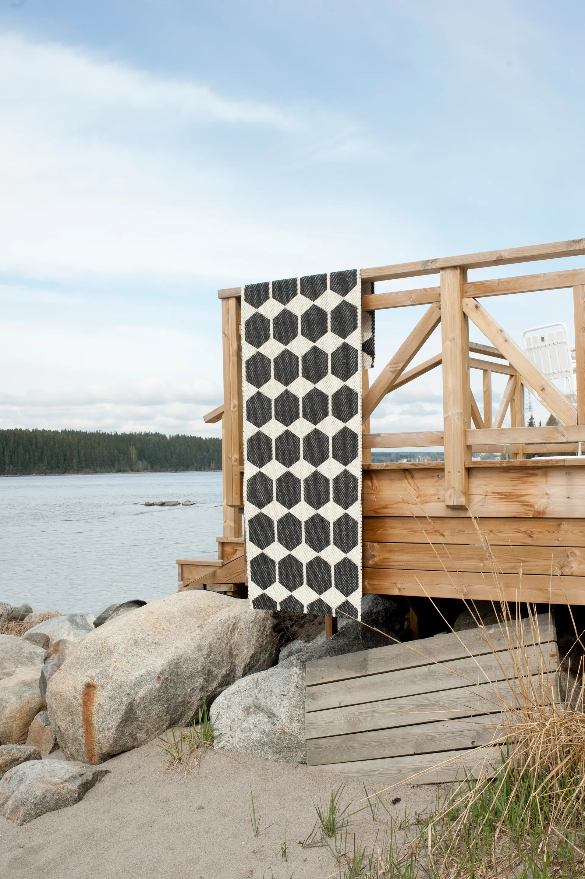 Anna 地毯 black large, 150x200 cm Brita Sweden