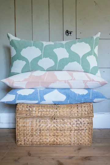 Ginko 枕头套 40x80 cm - 蓝色-白色 (Indigo) - Brita Sweden