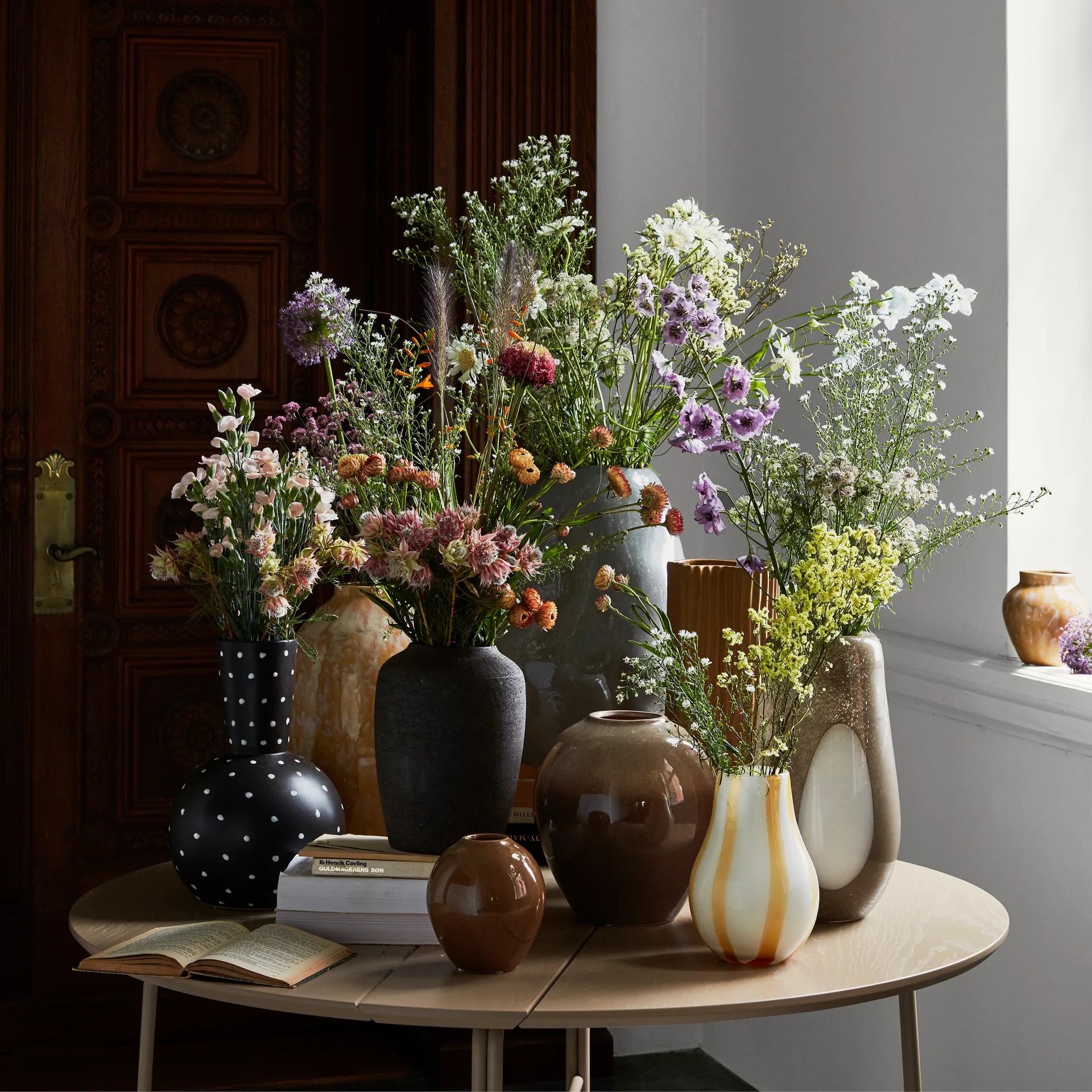 Ada Dot 玻璃花瓶 37cm, simply 灰褐色（Taupe） warm 灰色 Broste Copenhagen