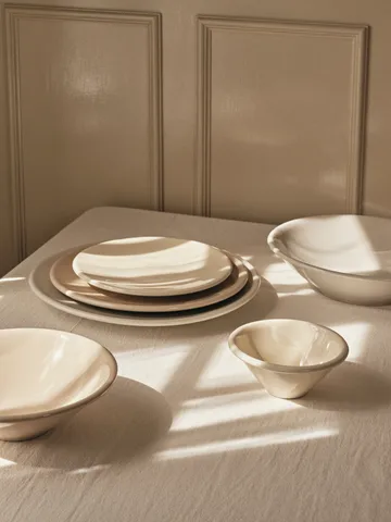 Alfredo 分餐盘直径24cm - 奶油色 - Broste Copenhagen