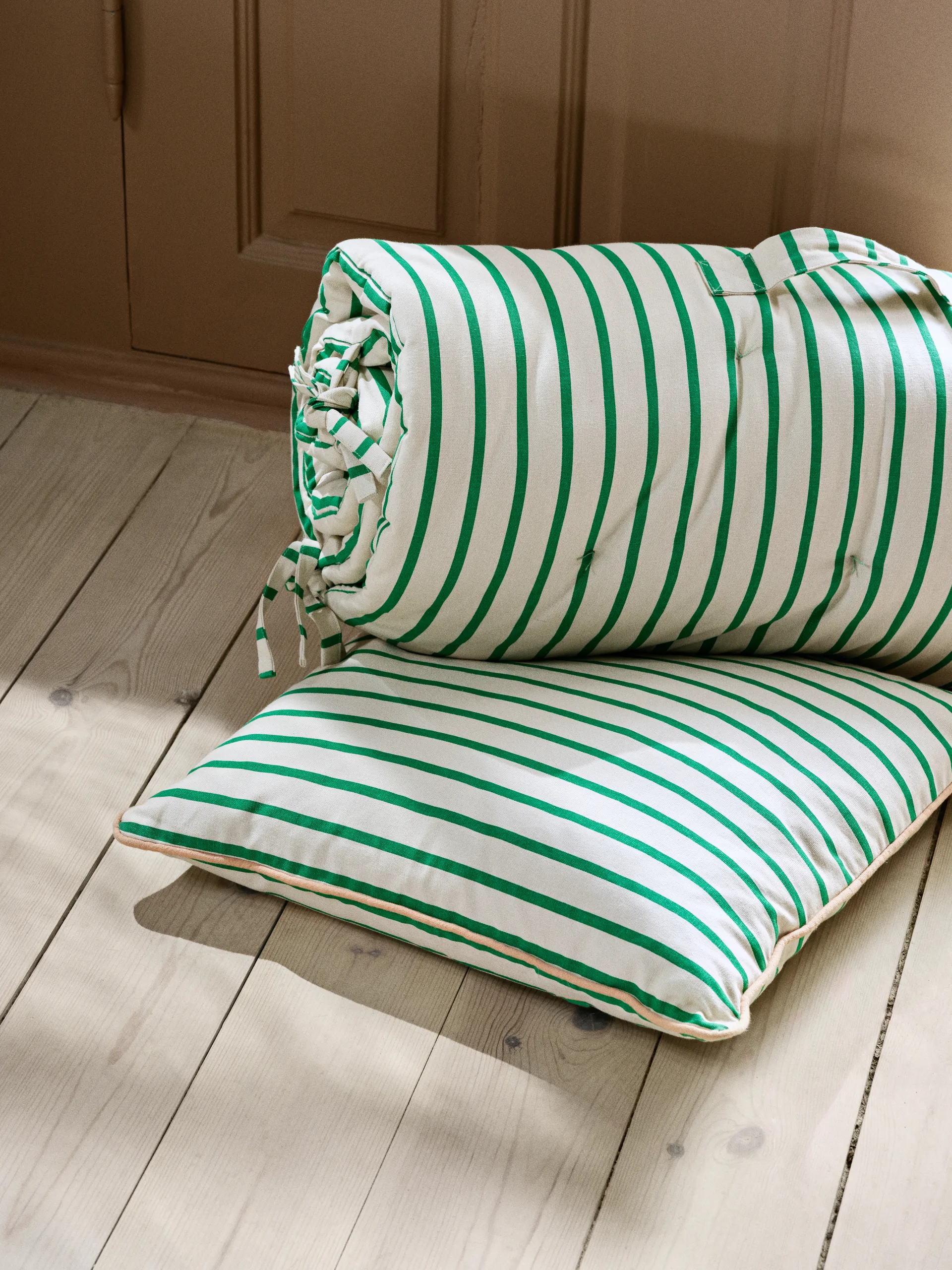 Franca bench 靠枕|靠垫 42x100 cm, Jelly green Broste Copenhagen