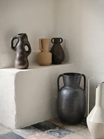 Isolde 花瓶35cm - 复古棕色 - Broste Copenhagen
