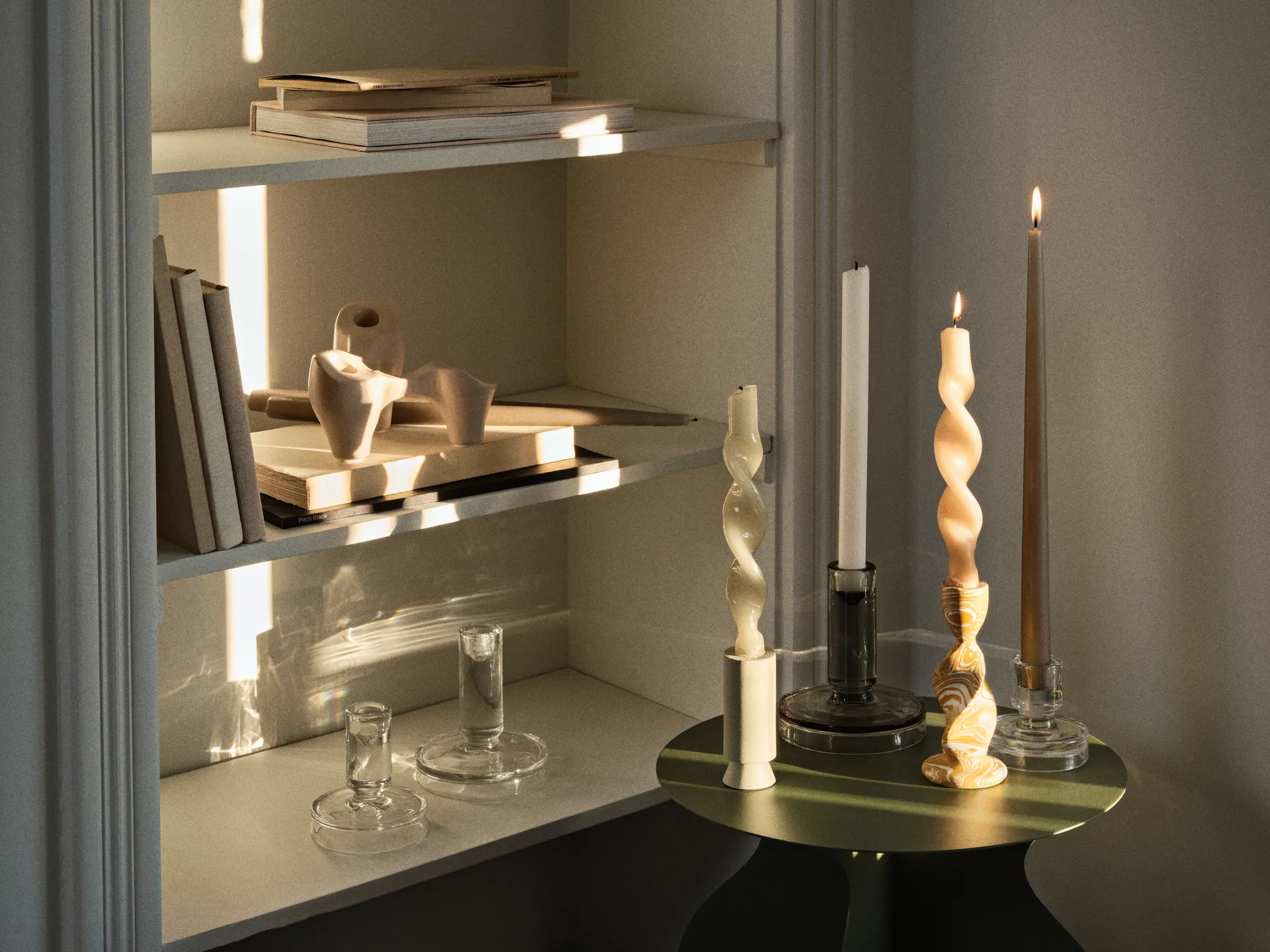 Laia 烛台 16x14x12 cm, 灰色 沙色 Broste Copenhagen