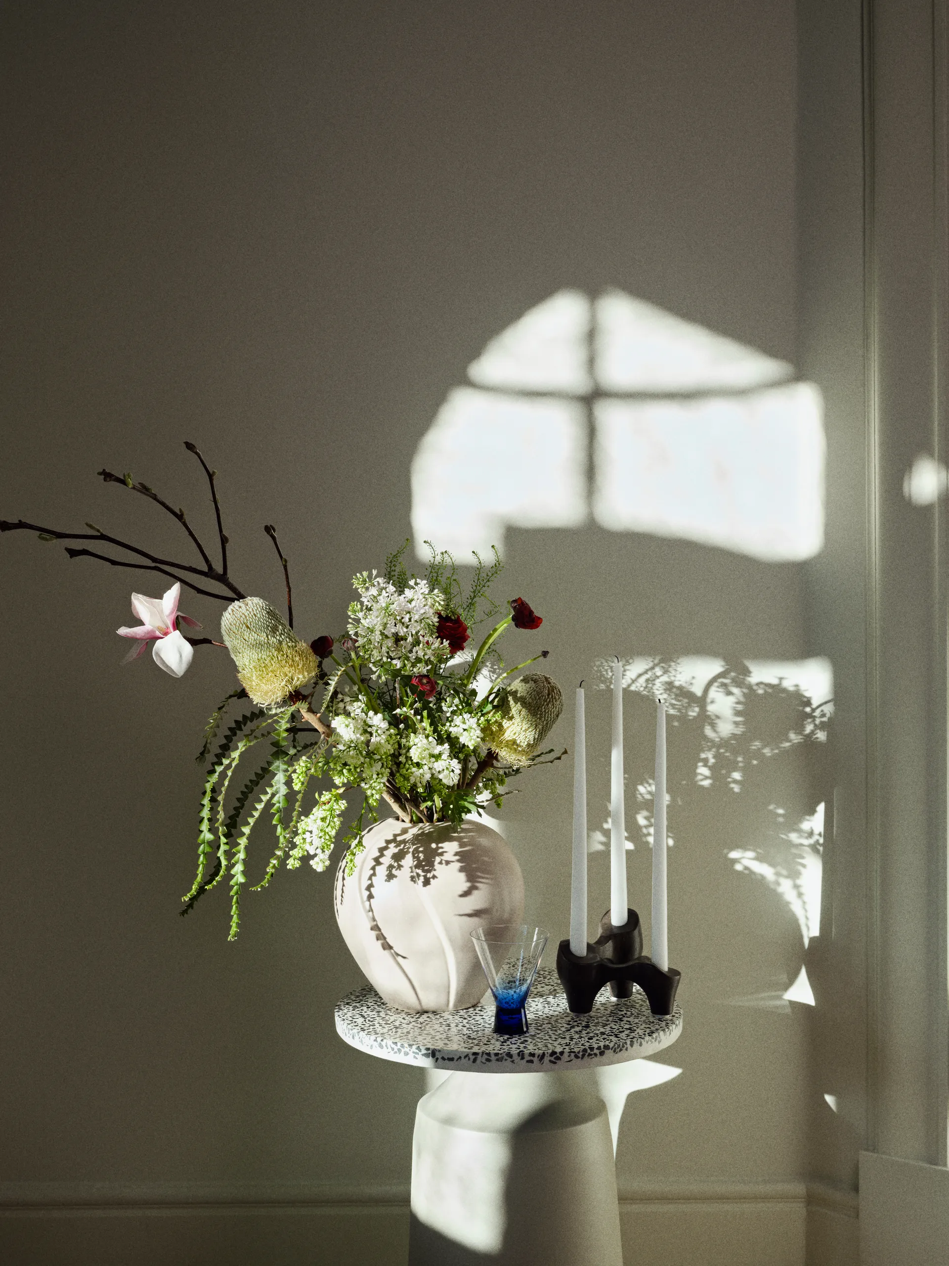 Leda 花瓶 Ø25x25 cm, 灰色 沙色 Broste Copenhagen