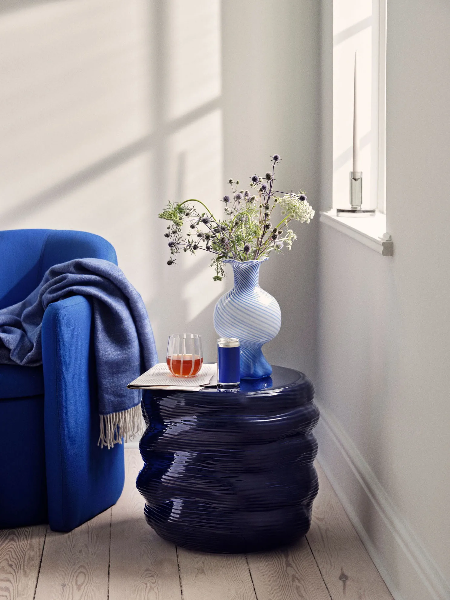 水果硬糖花瓶 Mella系列 30cm  , 蓝色-白色 Broste Copenhagen