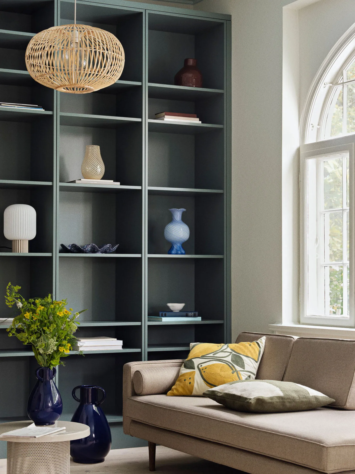 水果硬糖花瓶 Mella系列 30cm  , 蓝色-白色 Broste Copenhagen