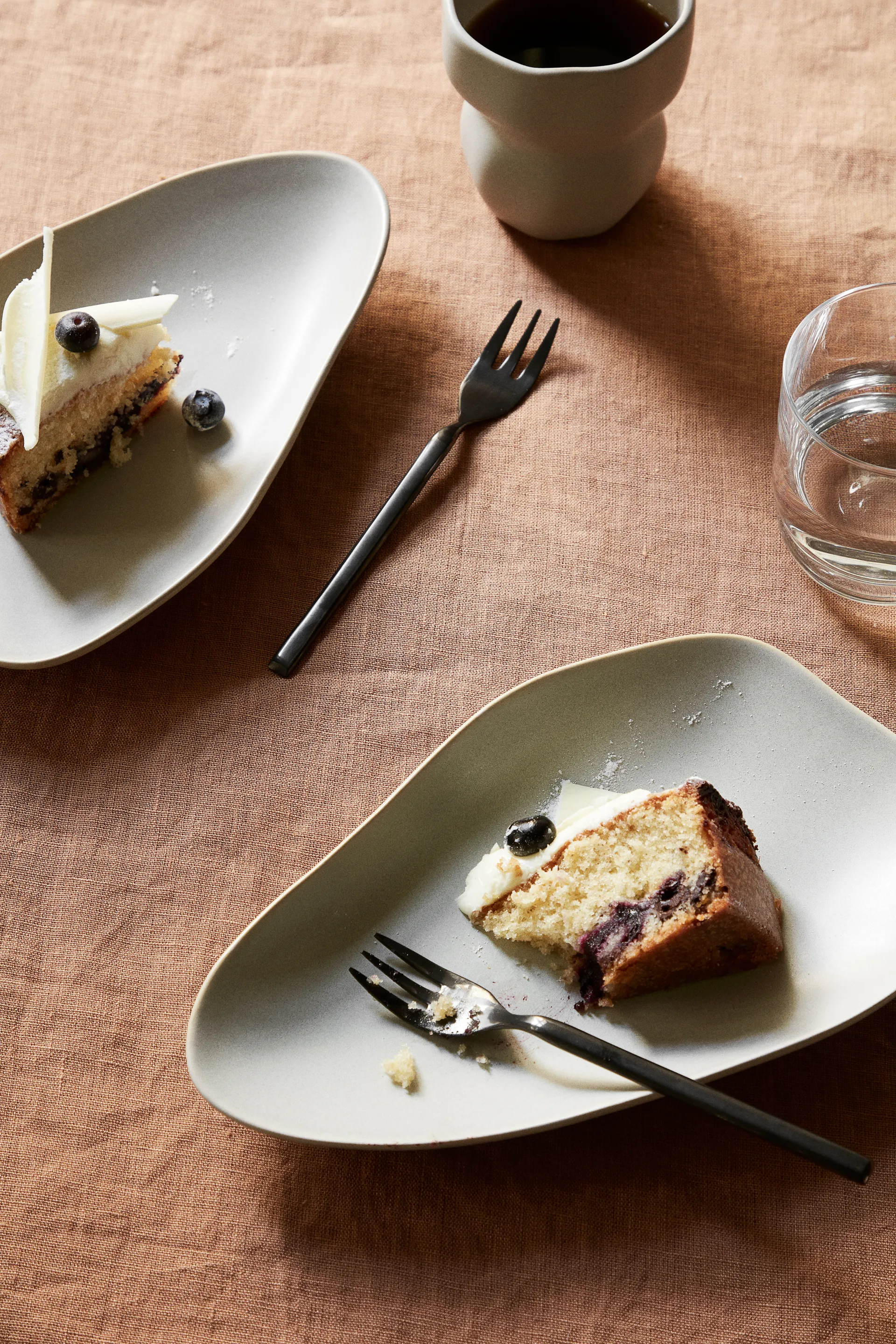 Nordic Bistro 餐具 16件装, 哑光缎面 Broste Copenhagen