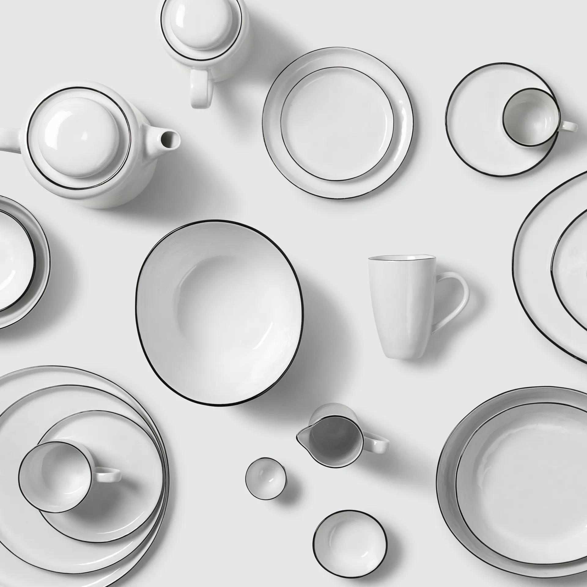 Salt 碗 23x19.5x5 cm, 白色-黑色 rim Broste Copenhagen