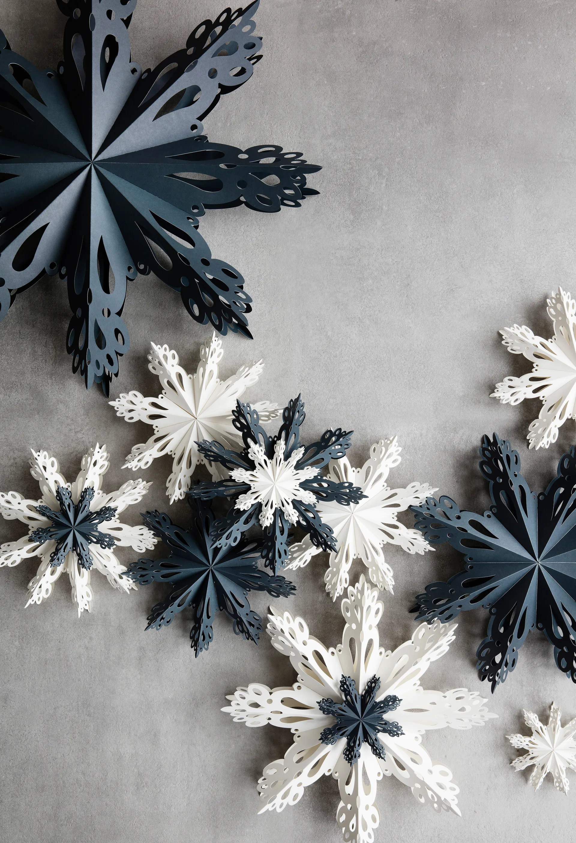 Snowflake Christmas decoration White, Ø15 cm Broste Copenhagen