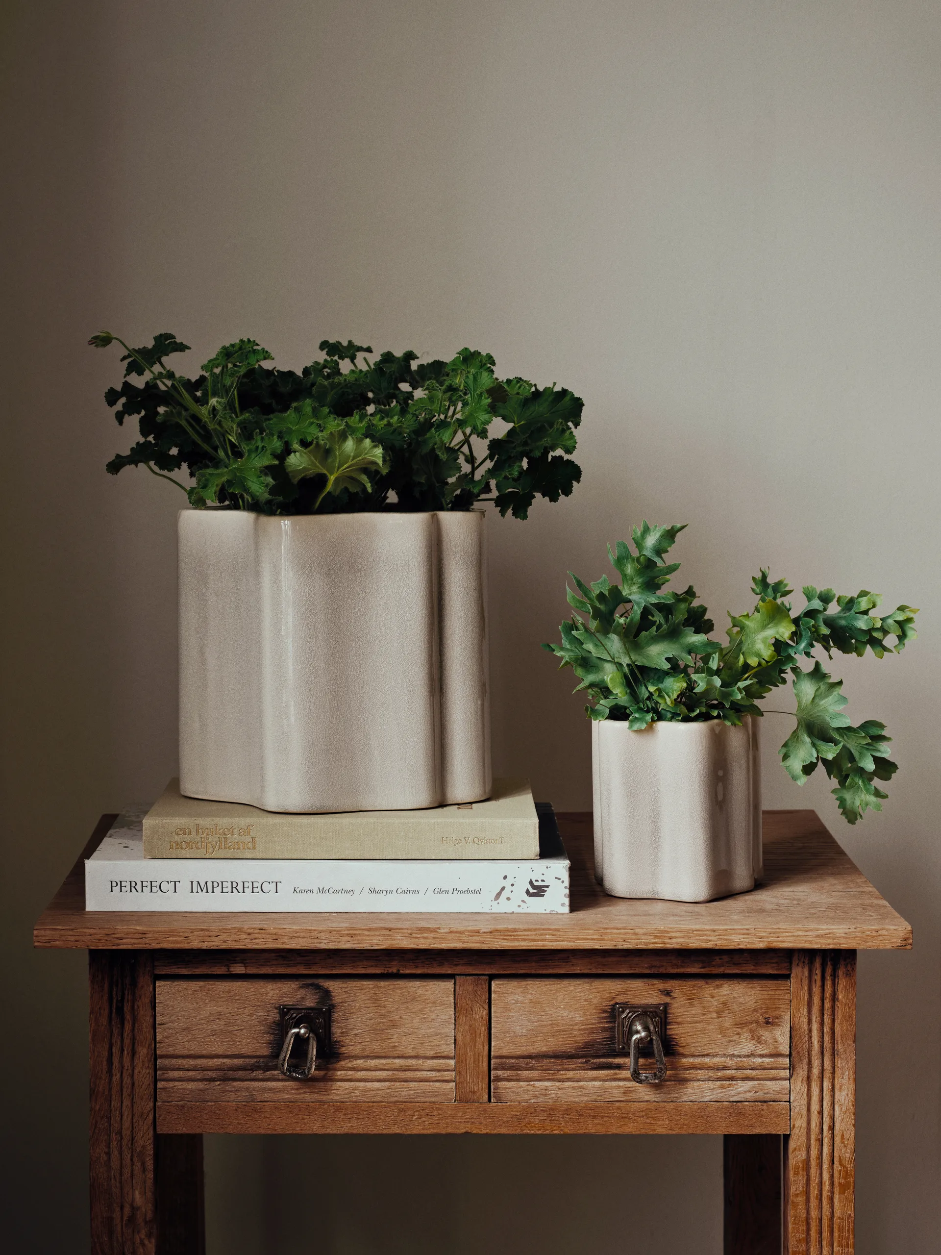 Sonja flowerpot H:20 cm, Rainy Day 灰色 Broste Copenhagen