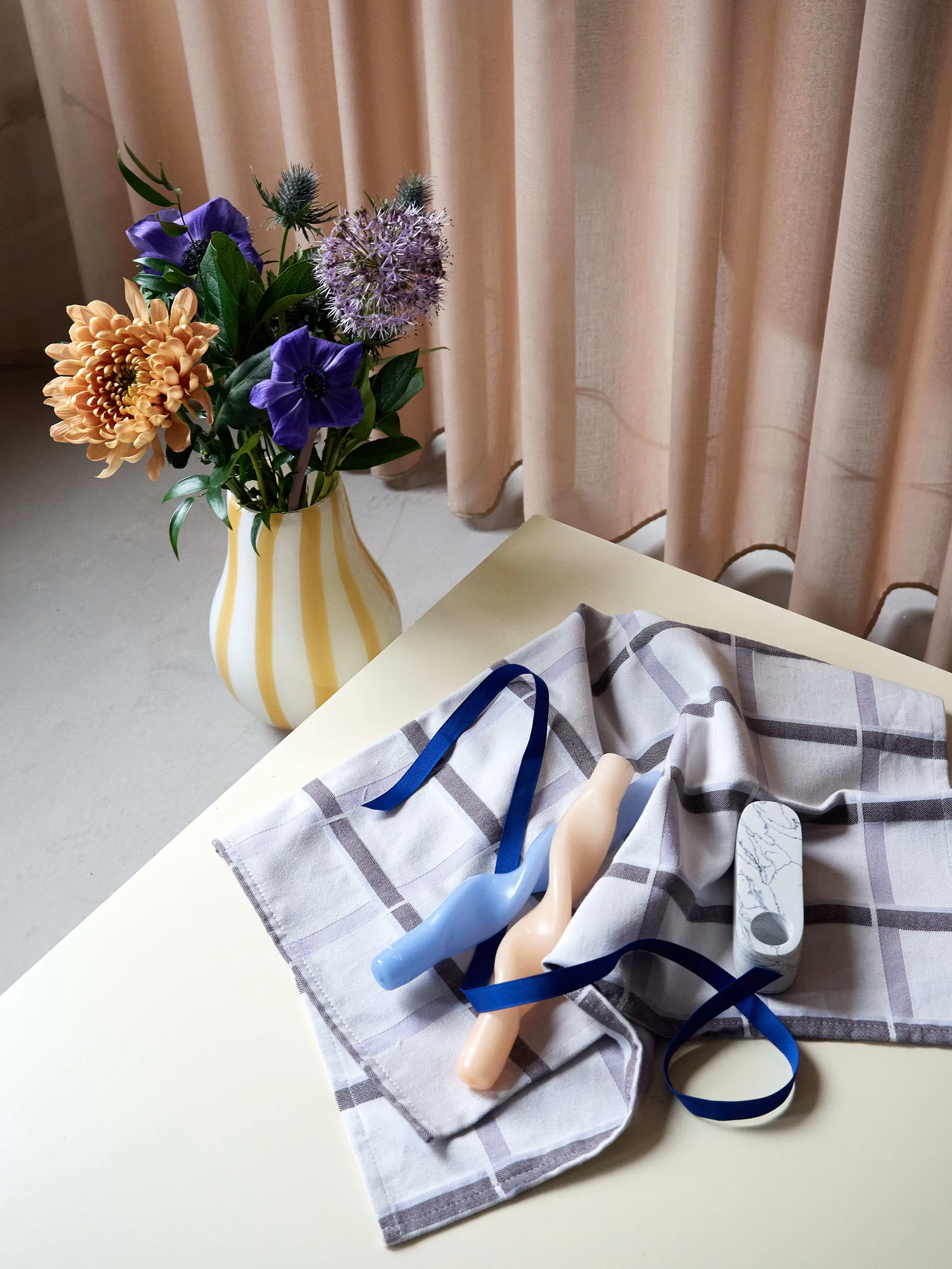 Twist twisted candles twisted 蜡烛 23 cm 两件套装, Walnut Broste Copenhagen