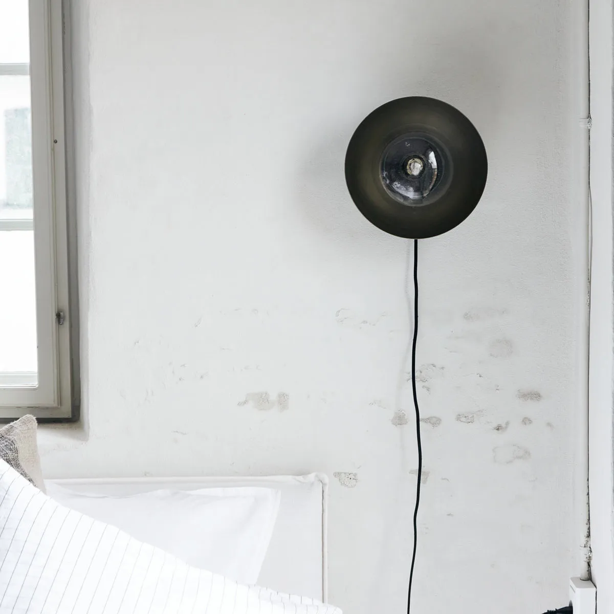 Midtre 壁灯, Coal byNORD