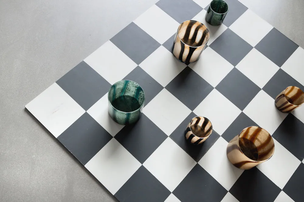 Calore 烛台-花瓶 M Ø15 cm, 黑色-米色 Byon