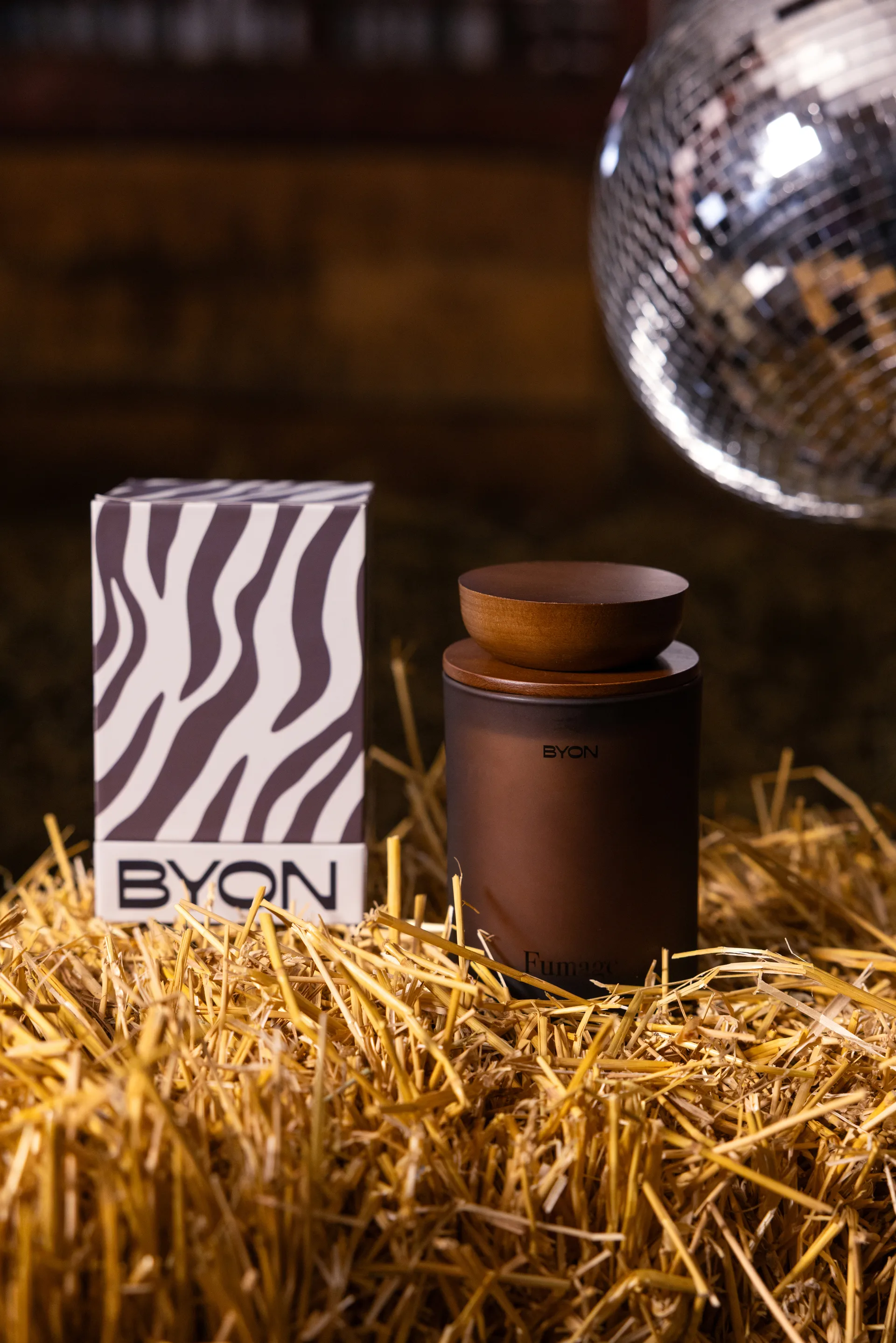 Fumage 香薰蜡烛, 55 h Byon