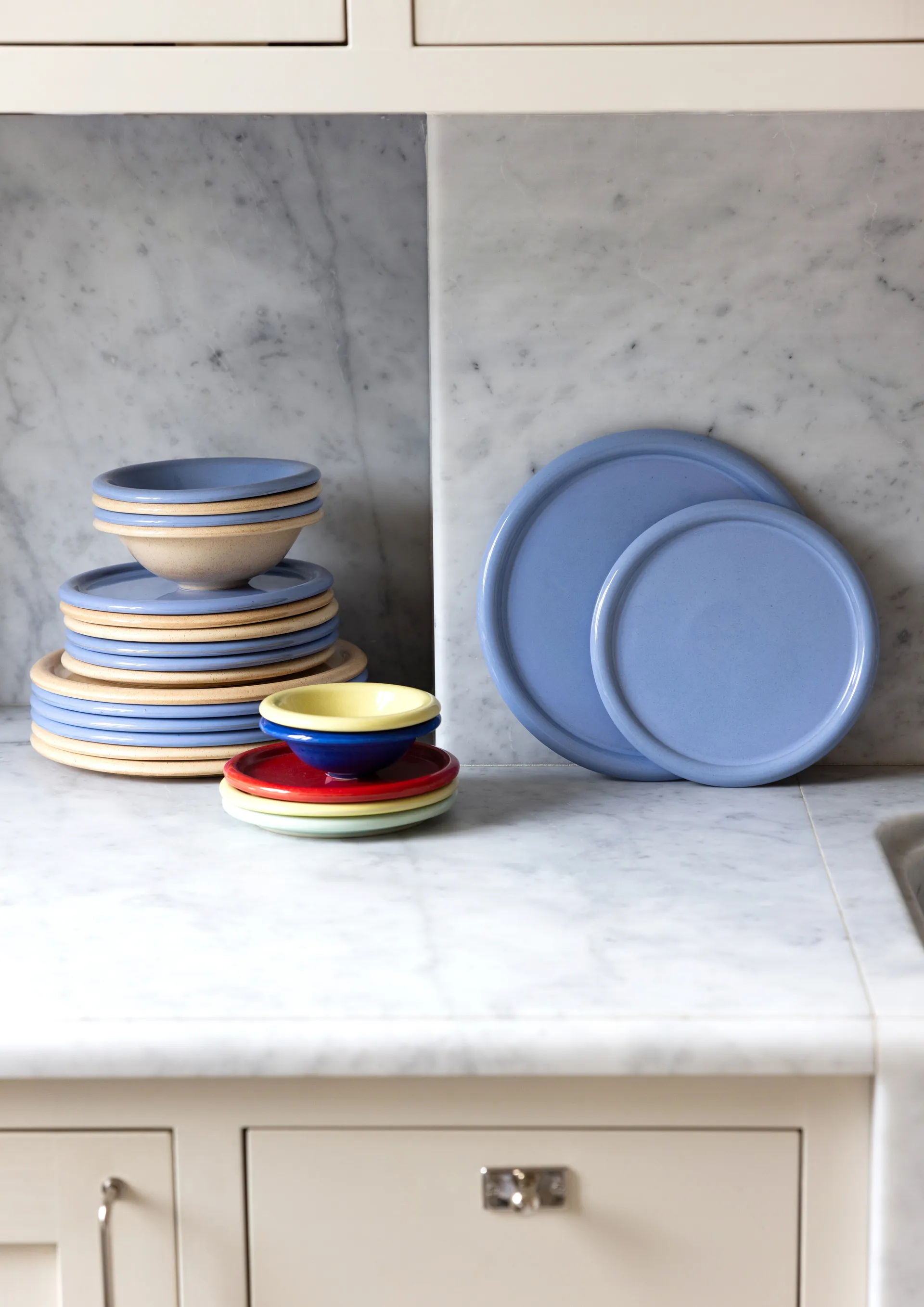 Porto系列 葡萄牙手工陶瓷餐具 盘子_Ø26.5cm , 浅蓝 Byon