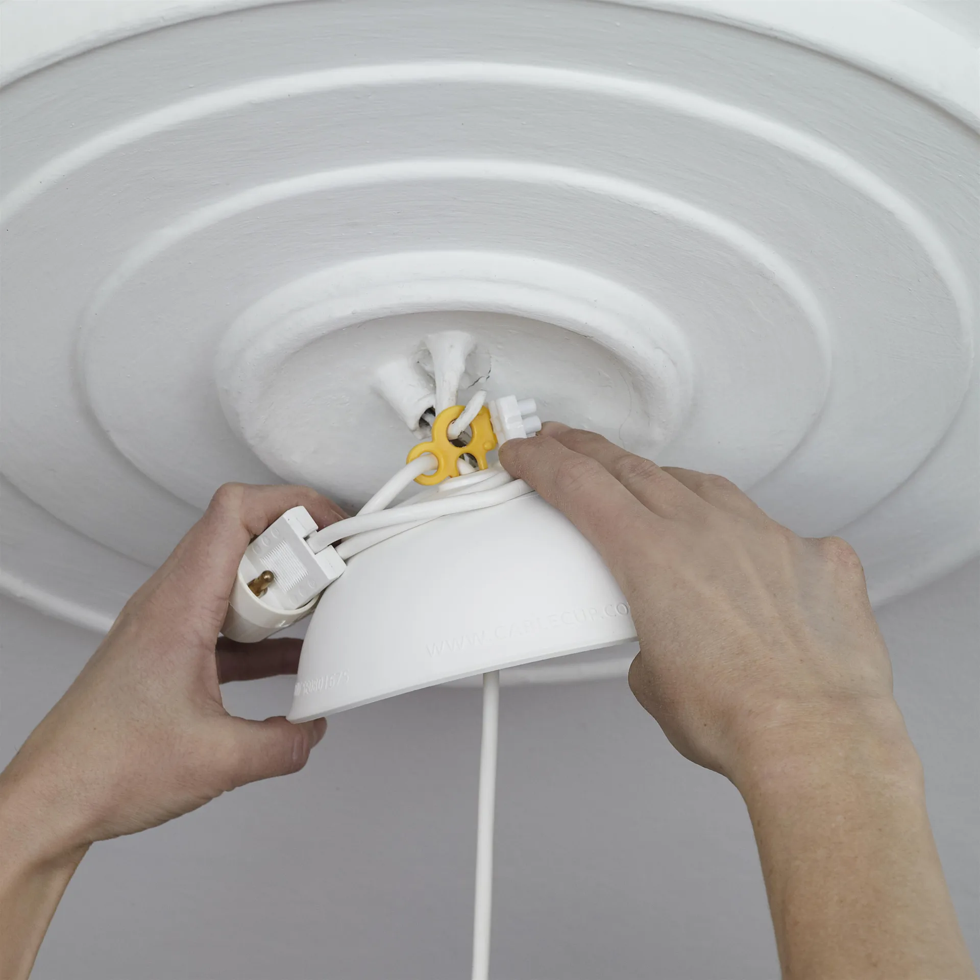 CableCup mini 吊灯顶盖, 白色 CableCup