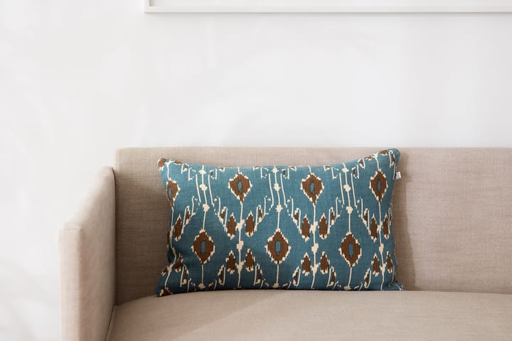 Ikat Goa 枕头套 60x40 cm, Heaven 蓝色-灰褐色（Taupe） Chhatwal & Jonsson