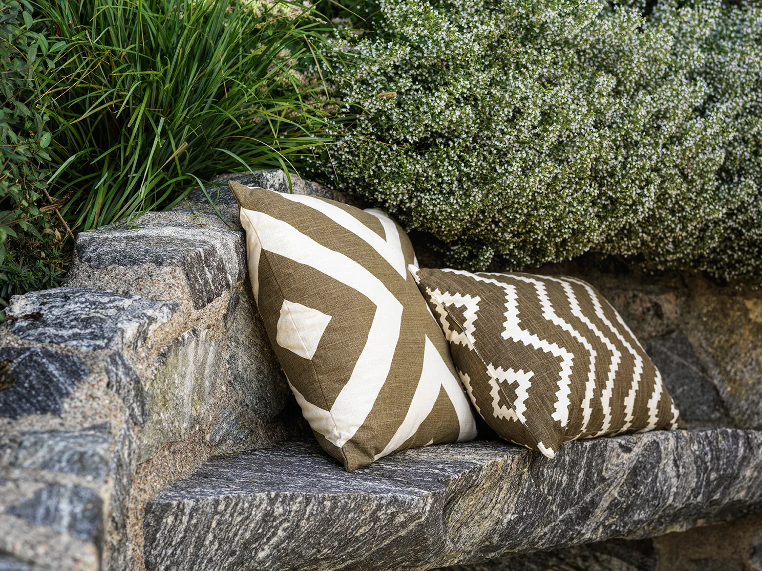 Impal Outdoor cushion, Shitake/off 白色. 50 cm Chhatwal & Jonsson