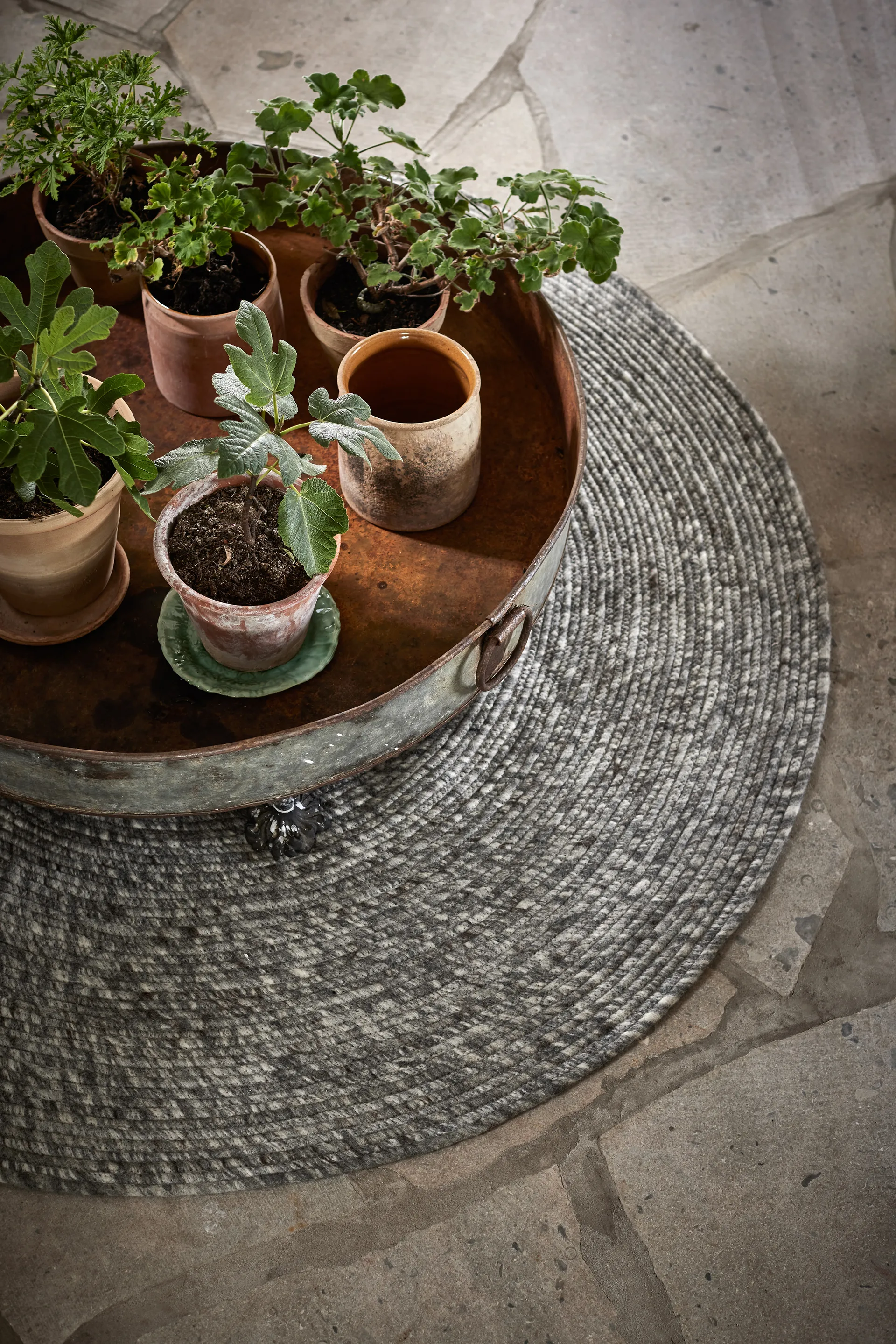 Merino 纯色 圆形羊毛地毯 Ø160 cm , 灰色 Classic Collection