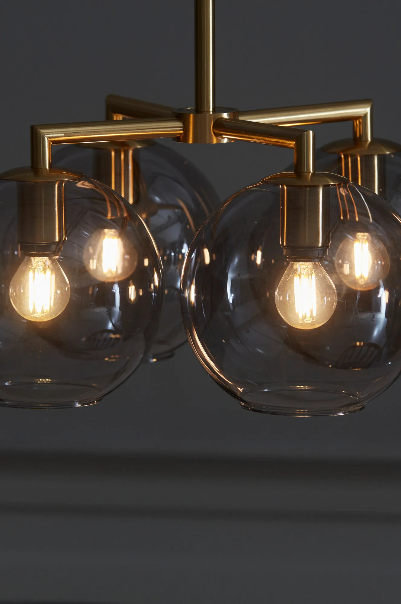 Ture 吊灯 30 cm, brass-smoke colou红色 glass CO Bankeryd