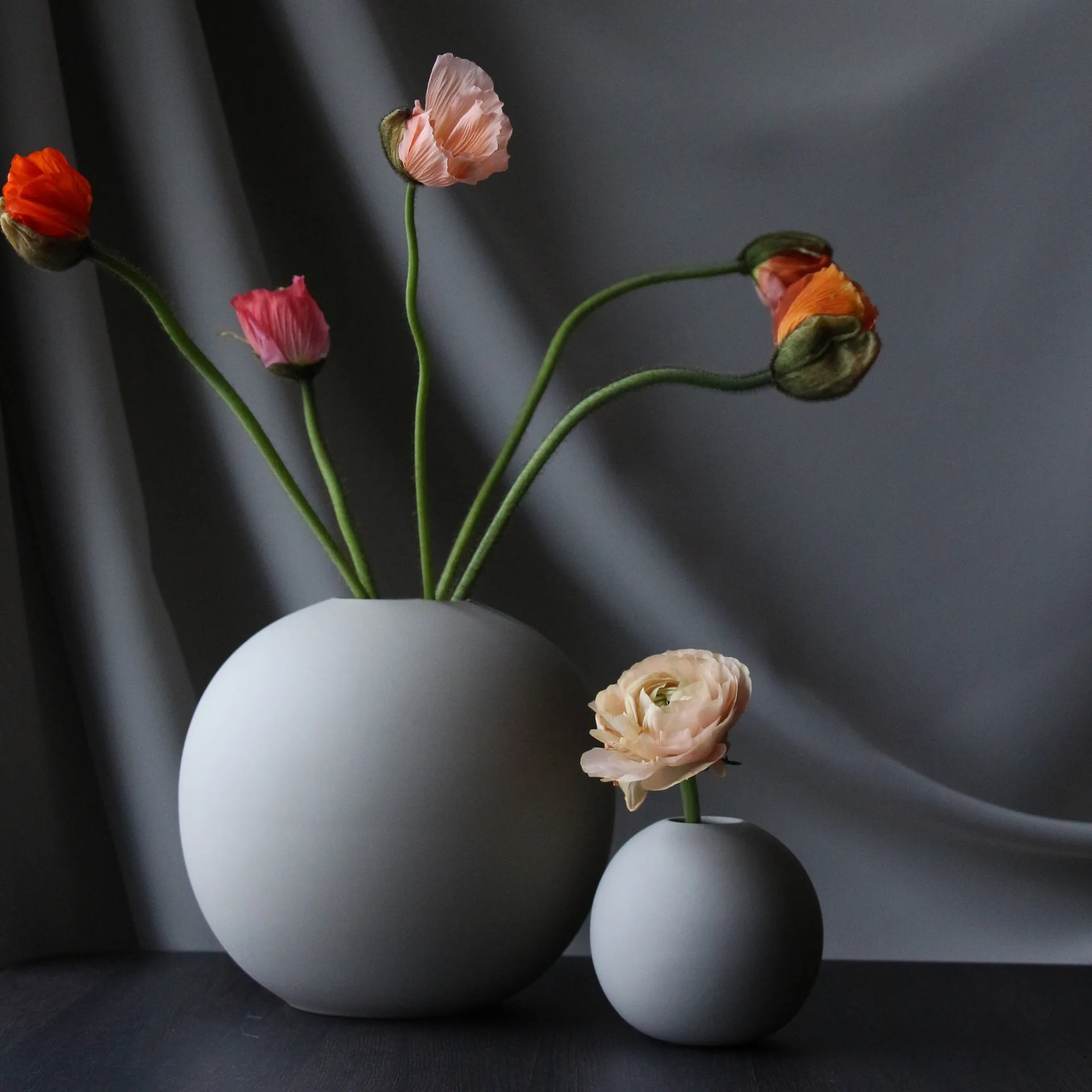球形花瓶 灰色, 20cm Cooee Design