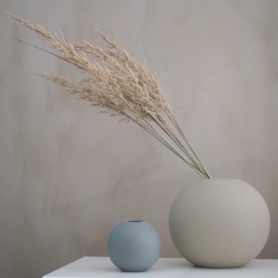 Ball 沙色花瓶, 20cm Cooee Design