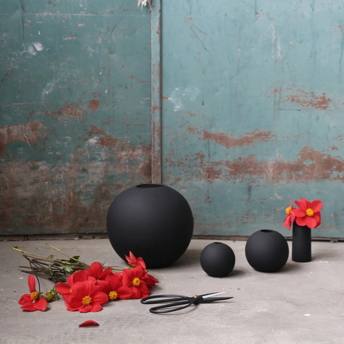 Ball 黑色花瓶, 8cm Cooee Design