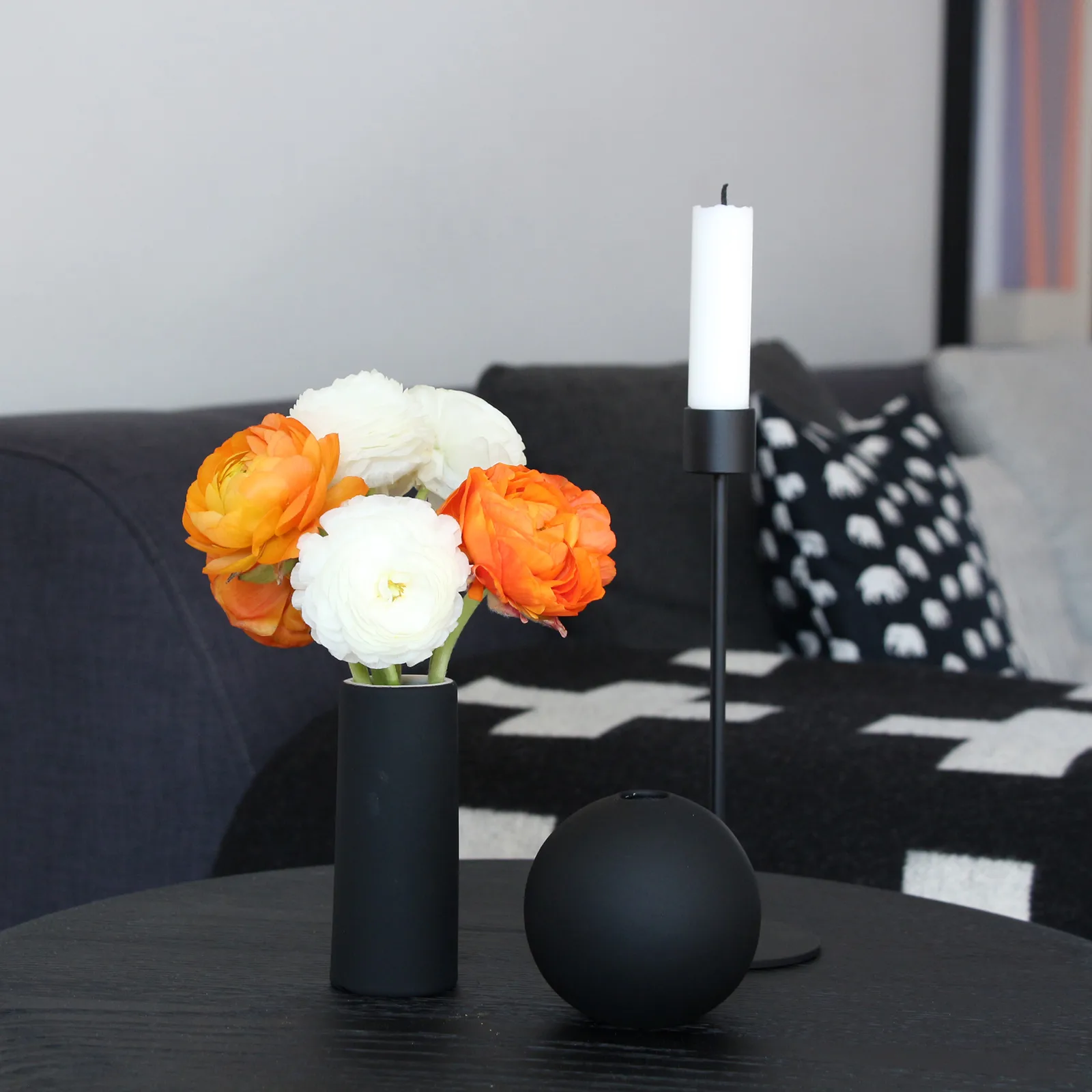 Ball 花瓶 black, 8 cm Cooee Design