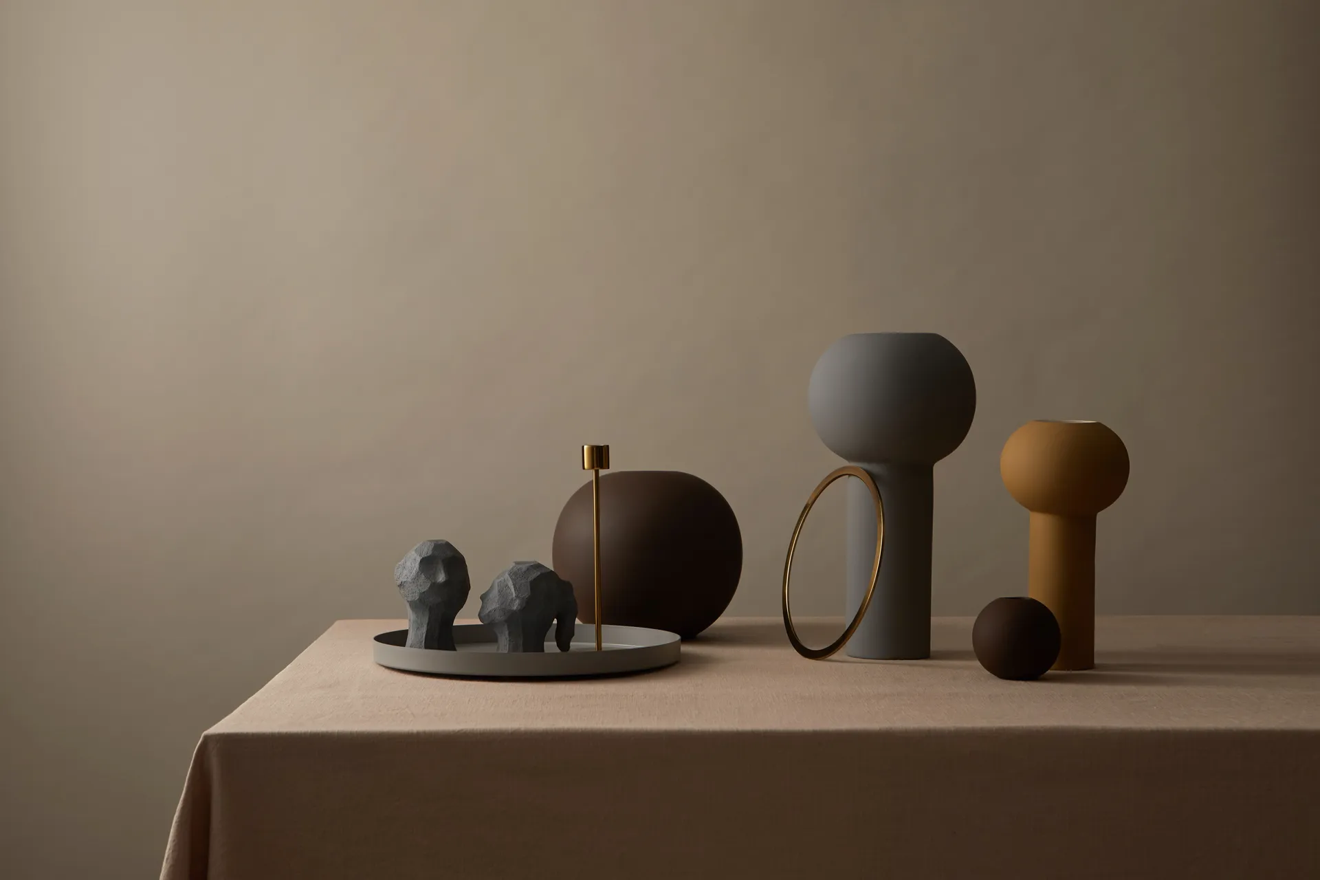 Cooee 圆形托盘 30cm, 灰色 Cooee Design