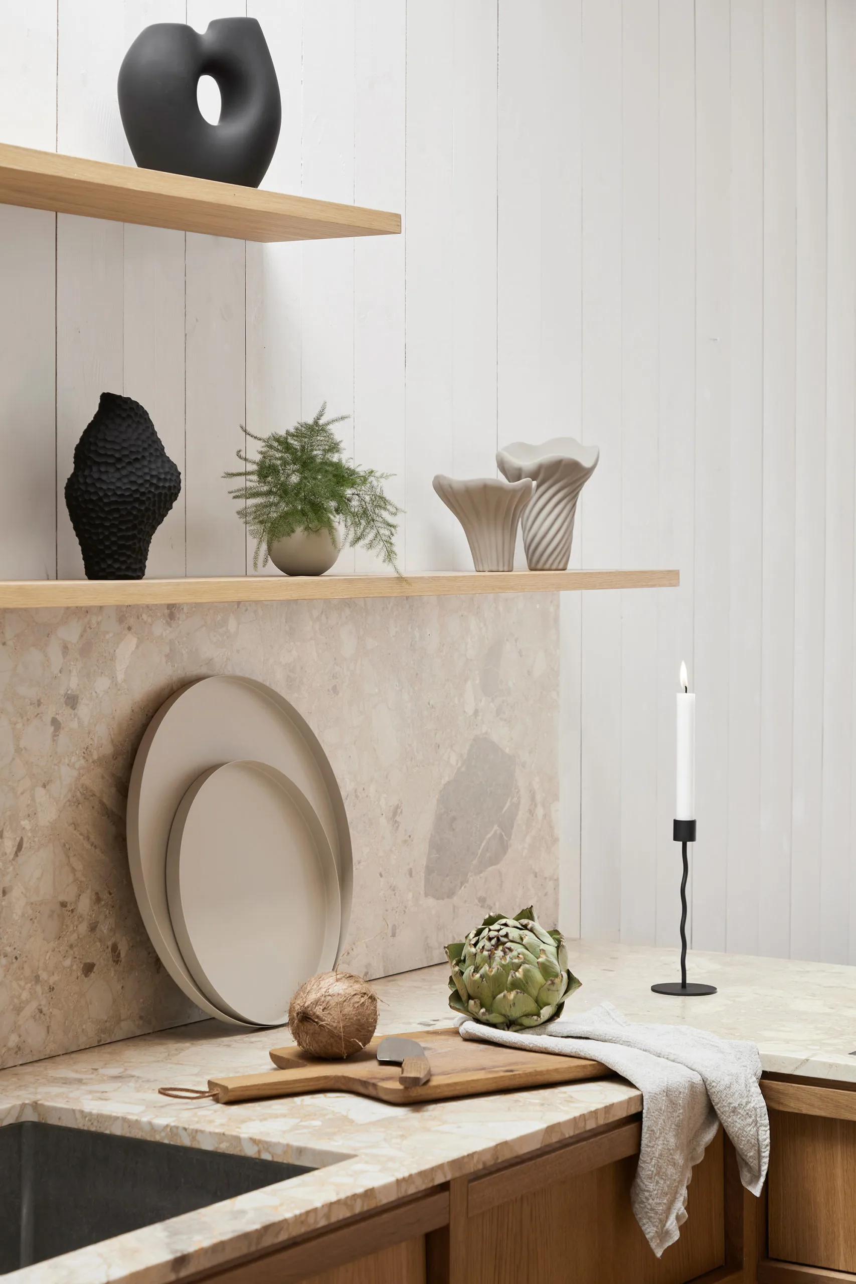 Curved 烛台 23 cm, 黑色 Cooee Design